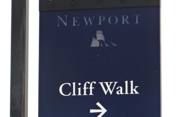 Rhea's Inn By The Sea