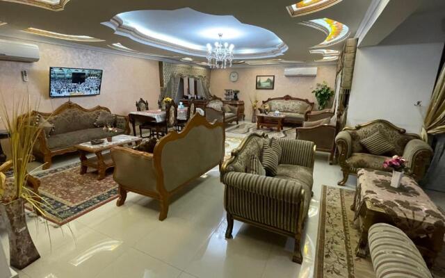 شقة مطلة علي قناة السويس701