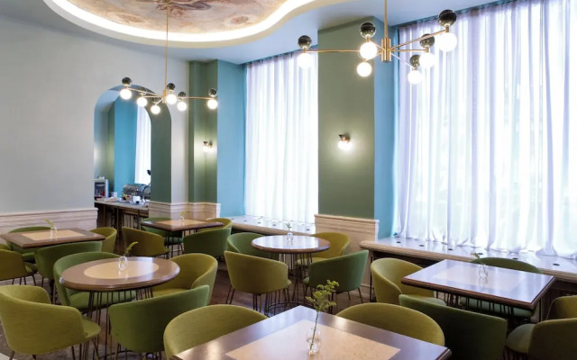 Hotel Venezia by ZEUS International