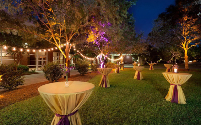 Embassy Suites by Hilton Charleston Airport Convention Ctr