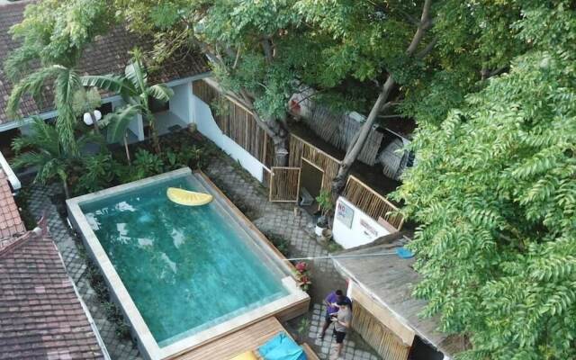 Dream Hotel