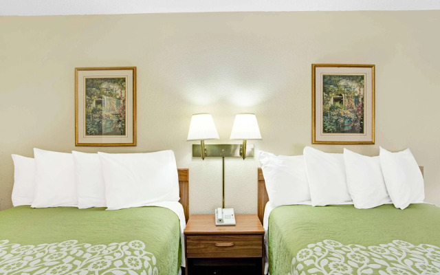 Days Inn by Wyndham Ogden