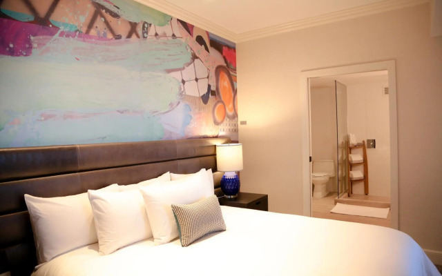 Hotel Commonwealth