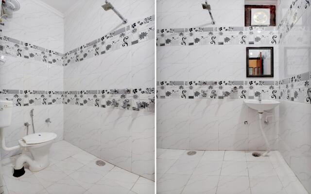 OYO Home 78203 Spacious Studio Sector 21-a Faridabad