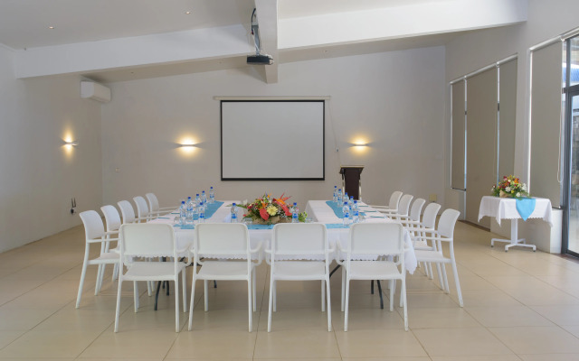 Anelia Resort & Spa 