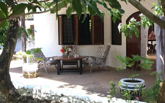 Gloria Beach Lodge