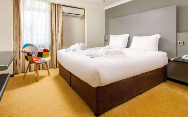 Mercure Chester Abbots Well Hotel