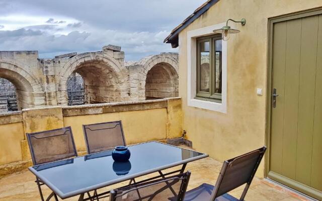 Studio avec terrasse sur l'Amphithéâtre (arènes)