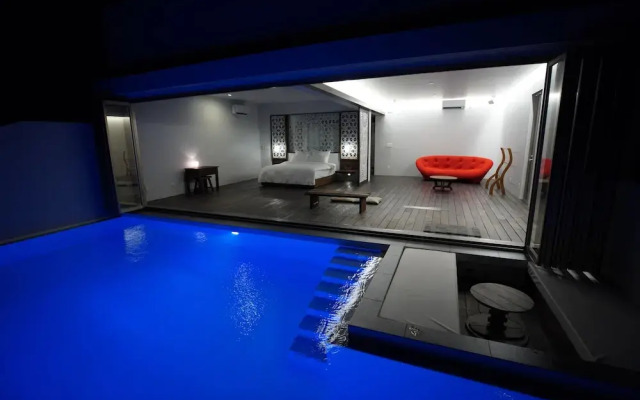 Secret Pool Villa SEJI