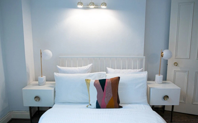 Nottingham Place on Baker Street - Top floor 2bed