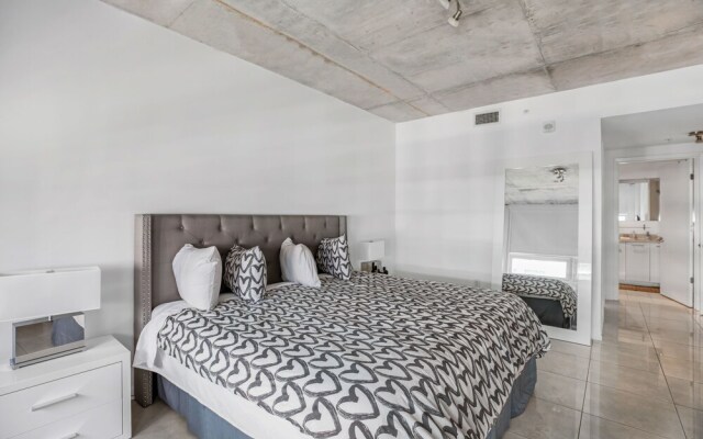 Spacious 3-Bedroom in the Heart Miami