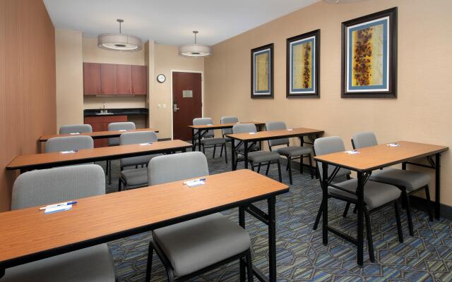 Holiday Inn Express Hotel & Suites Chambersburg, an IHG Hotel