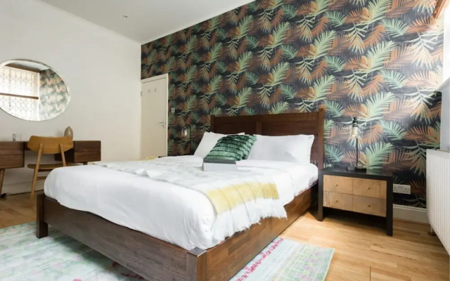 The Bayswater Gardens - Bright & Central 3bdr in Bayswater