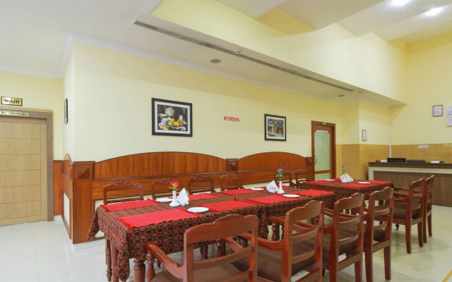 OYO 28567 Krishna Holiday Village