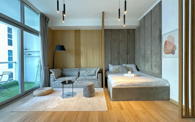 Ultra Luxury Flat Fully Upgrade &Balcony