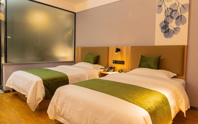 GreenTree Express Hotel (Fuyang Oriental Pearl)