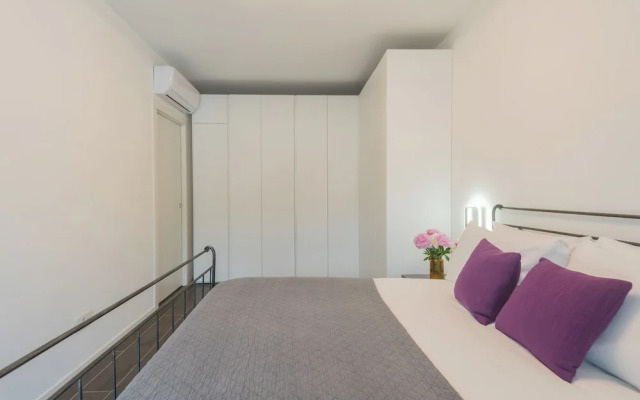 Princess Sofia's Lake Retreat by Rent all Como