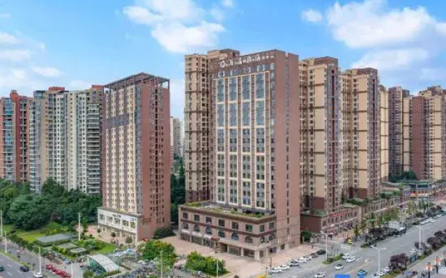 Wanhao Hotel (Wenjiang University Town Wansheng Subway Station Branch)
