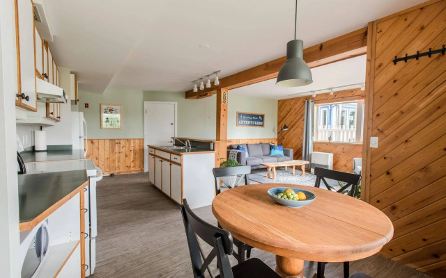 Urban Caribou Bed and Breakfast