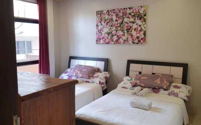Nice & Spacious  Inn at Megatower II