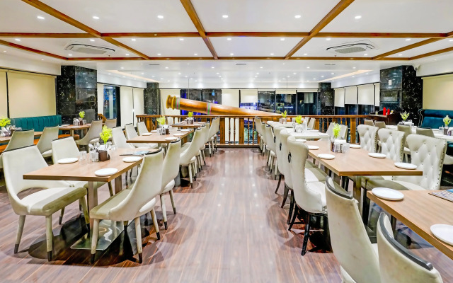 Palette Magarpatta City formerly Emerald Guestimony