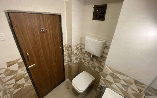 Hotel Apsara Near JJ Hospital
