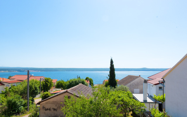 Cherry Apartment With Sea View