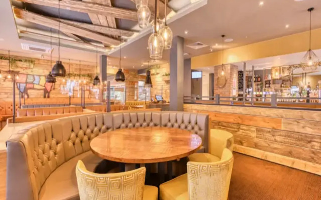Premier Inn  Glasgow (Hamilton)