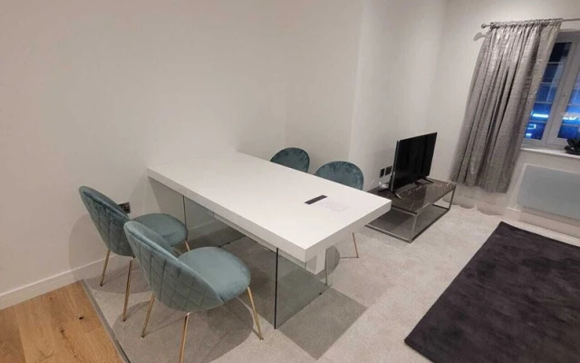 Luxury 1 Bed Flat In The Heart Of Rochester