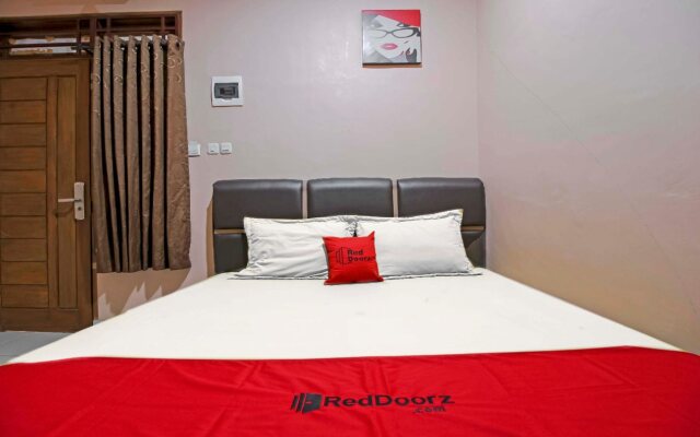 RedDoorz @ Jalan Darussalam Medan