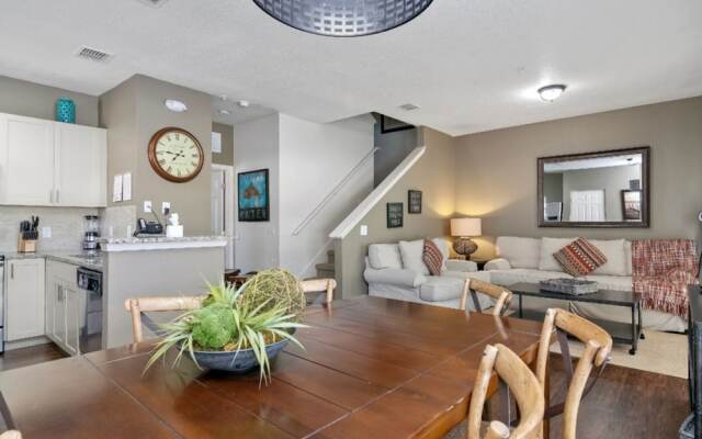 22-101 Lucaya - Master Vacation Homes