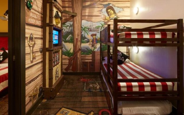 Comfy Home at 1-Medini Legoland