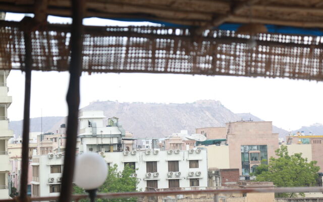 Backpacker Panda Jaipur