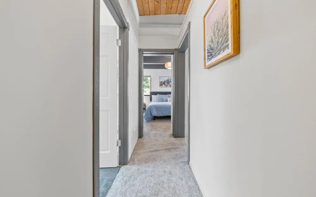 Tahoe City Retreat For 8!