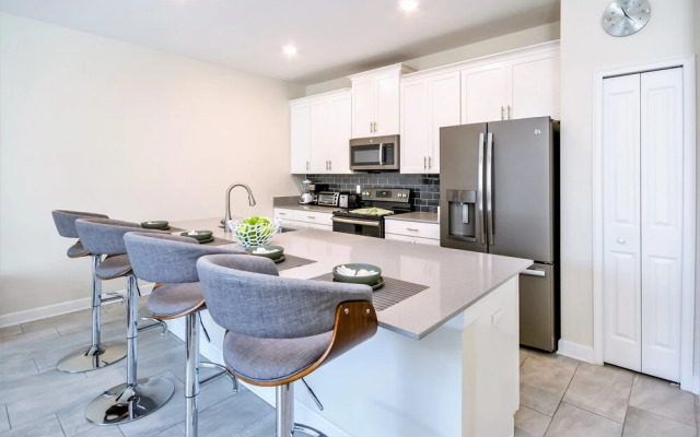 Champions Gate 1571 C