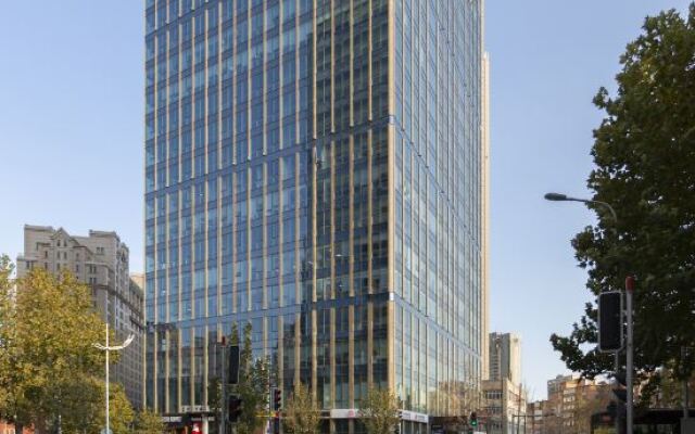 Homeinn Selected Hotel (Dalian Railway Station Youhao Square Metro Station)