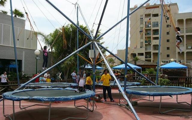 Apartamentos Marina Dor 3000 2 Linea