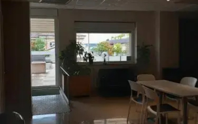 BnBiz - Coworking Hotel