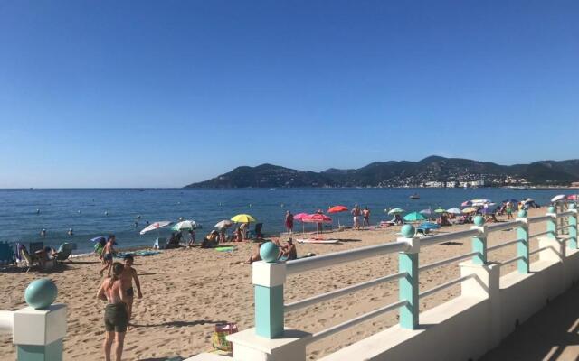 Appartement à 2 pas de la mer