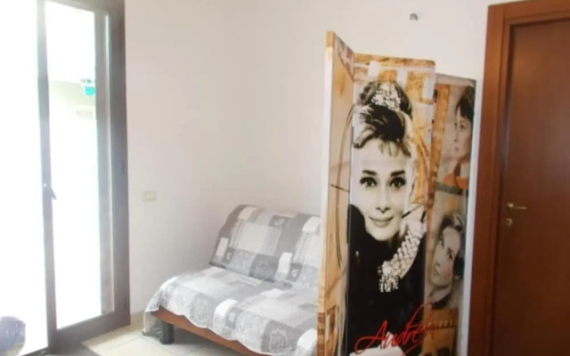 Cozy Retreat Near Baia Verde Beaches