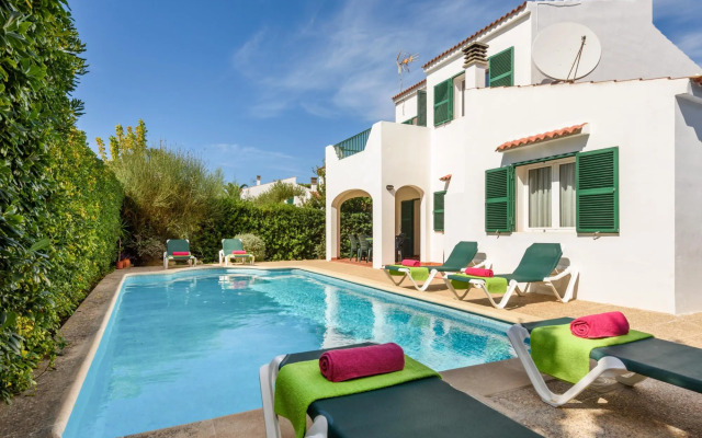 Villa Juanita Blanes