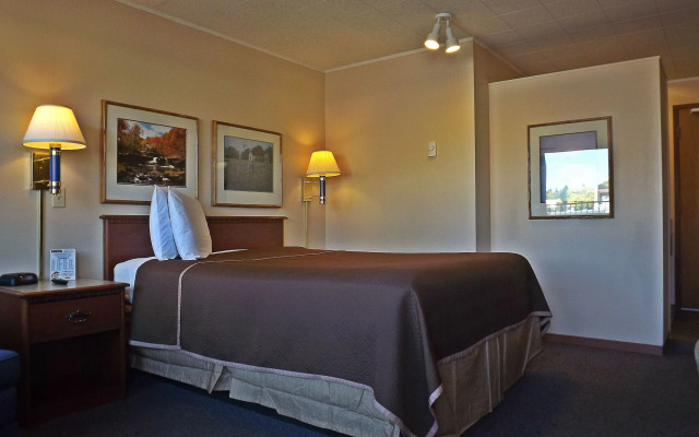 Travelodge by Wyndham Kalispell