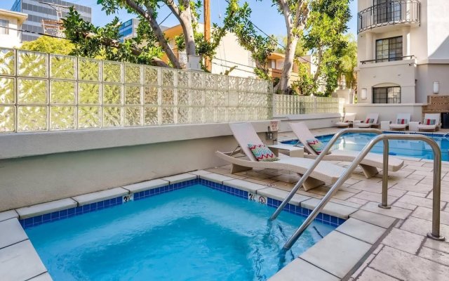 Gorgeous Beverly Hills/Weho - 2BR/Bath - 2 Free Parking Spots! (BW-1)