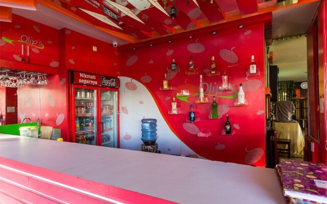 RedDoorz Plus @ Padma Utara 3