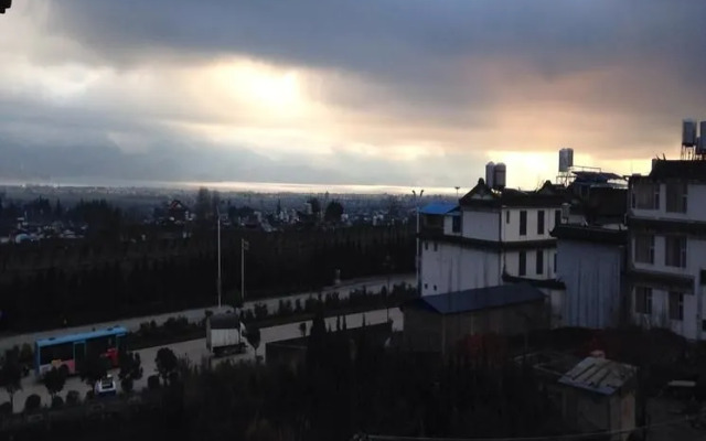 Dali Yuehai Shanqi Inn