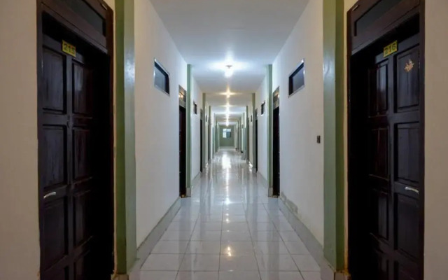 RedDoorz Syariah @ Hotel Wisma Indonesia Kendari