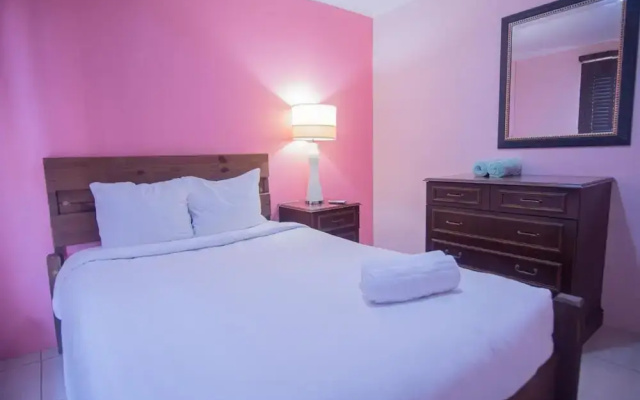 Beautiful Comfy Mins to Palm Eagle Beaches