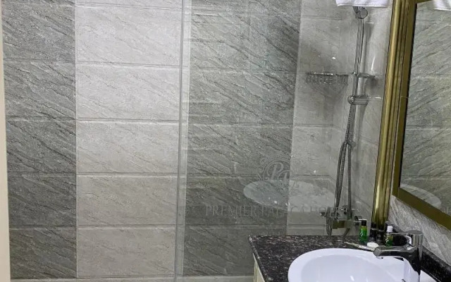 Premier Palace Apartment 1 Br Ggi