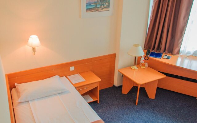 Adria Hotel