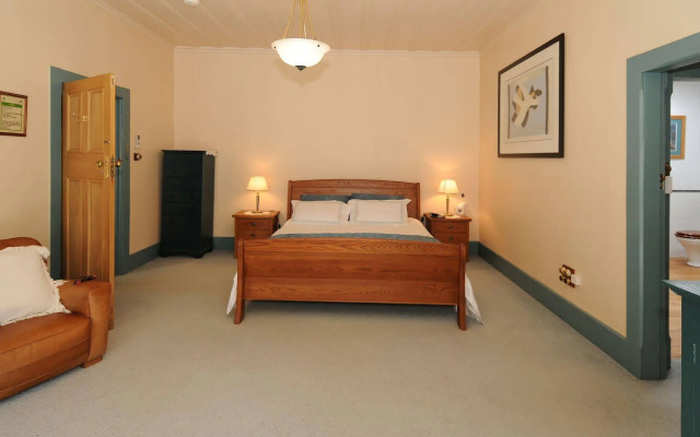 Oak Lane Lodge